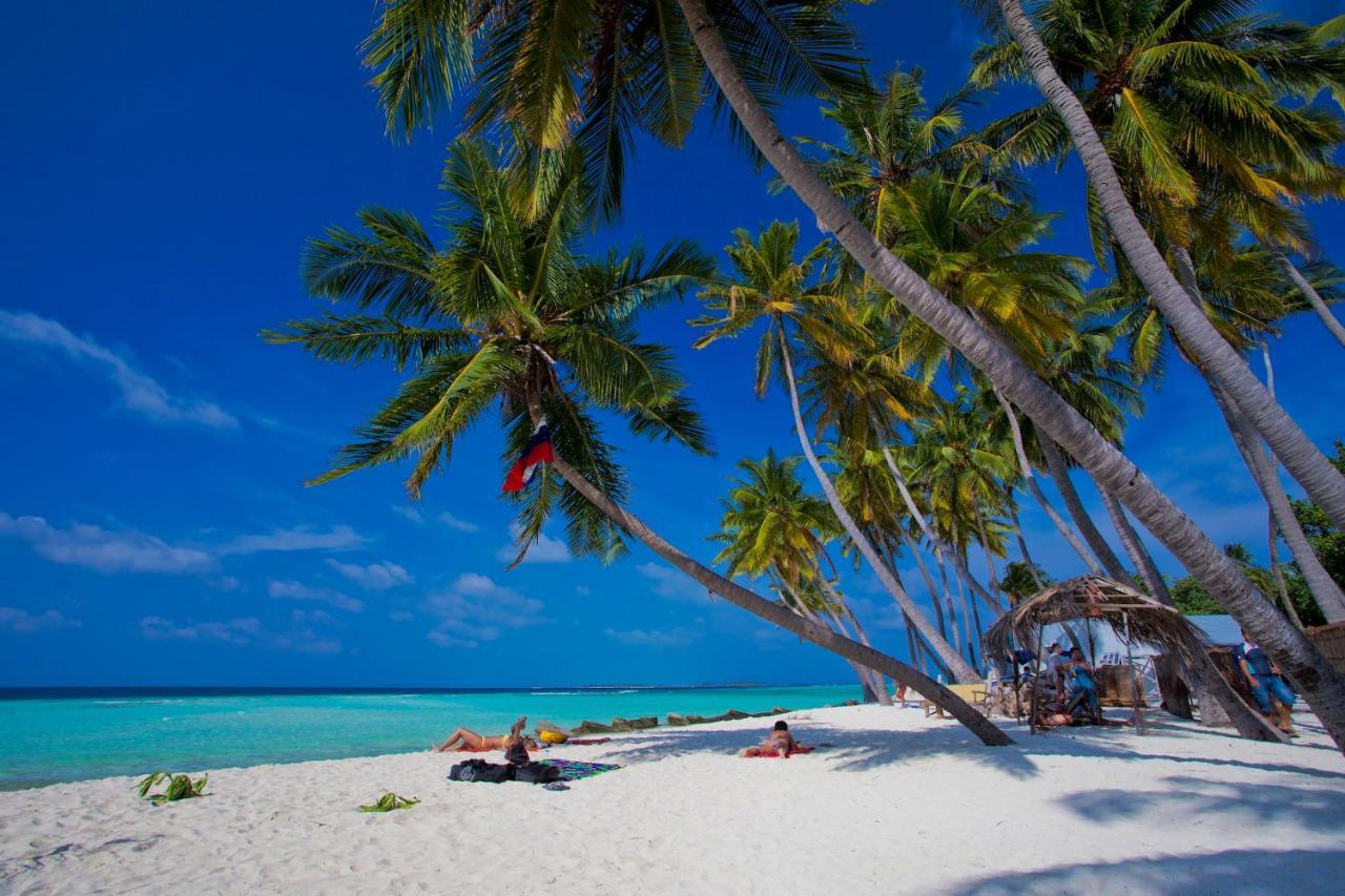 Kaani Beach Hotel At Maafushi Esterno foto